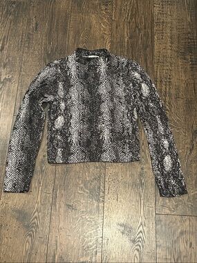 Olivia Rae Snakeskin-Print Mock Neck Cropped Long Sleeve Top